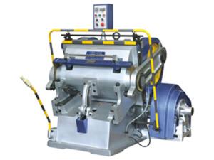  Machine à découper et plier 