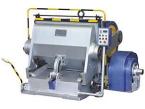  Machine à découper et plier 